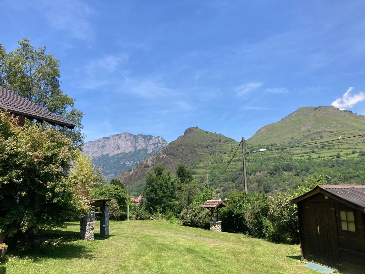 Chalet 09 *