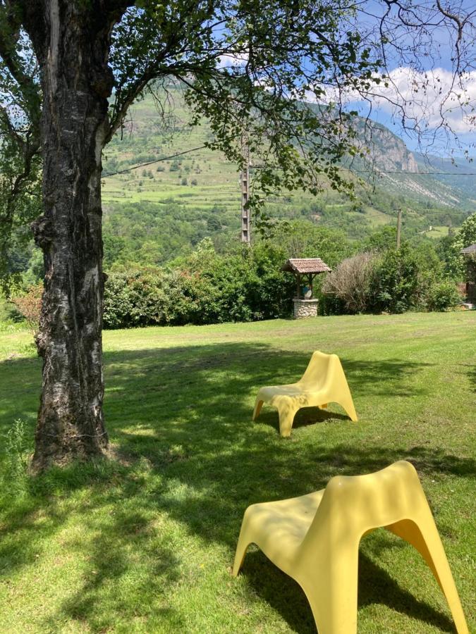 09 Chalet
